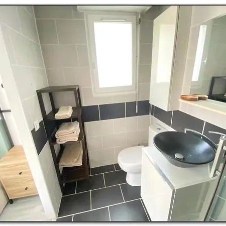 Executive W Free Parking And Wifi Apartment